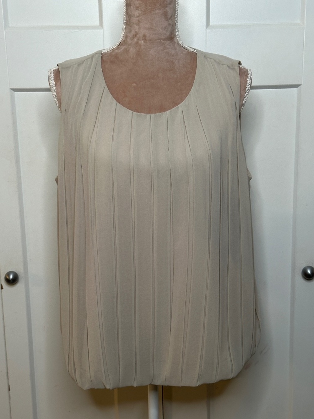 Calvin Klein Pleated Front Bubble Hem Sleeveless Top, Taupe, Sz XL